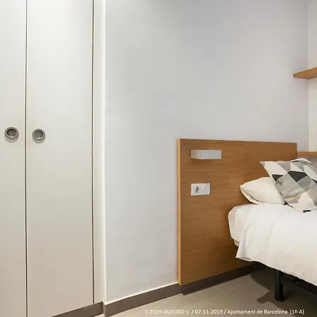 Flateli Navas A01 Apartment Barcelona